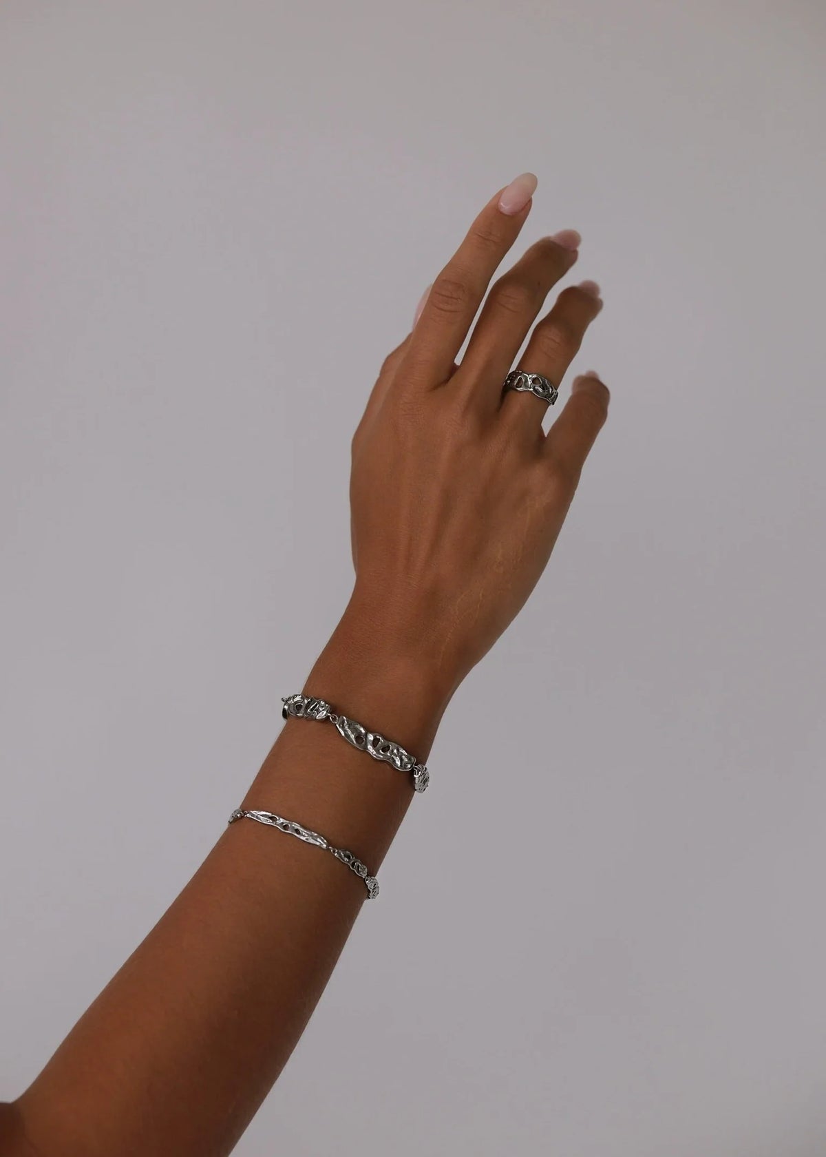 1104 - MIA armband 17cm stál